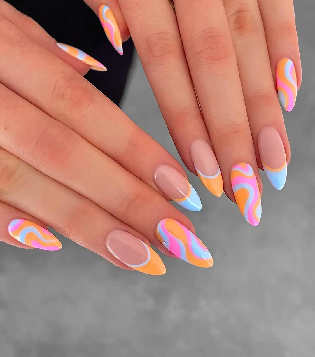 swirly features + french 🧡🩵🩷(how amazing are these natural nails! 💅🏼😮_💨)inspo via @by_han